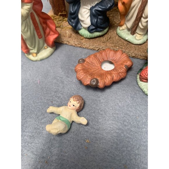 Vintage Cobble Creek Nativity Scene Figurine Set with Stable - Picture 7 of 16